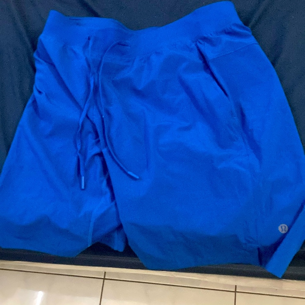 Lululemon T.H.E. Linerless Short 9" in Symphony Blue